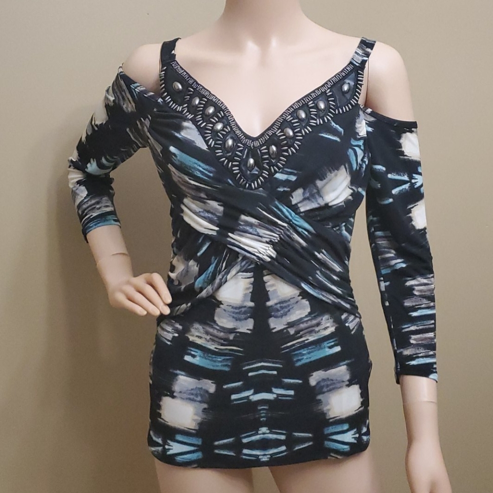 Embellished cold shoulder 3/4 sleeve blouse